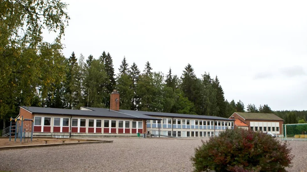 Godegårds skola. Protesterna mot nedläggningsbeslut fortsätter.