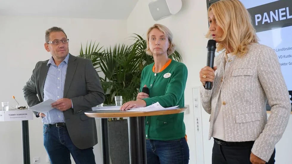 En panel med Michael Carlsson från Kustcamp, Sofie Alvarsson från Gamlebygymnasiet och Anna Blom från Länsförsäkringar summerade debatten.