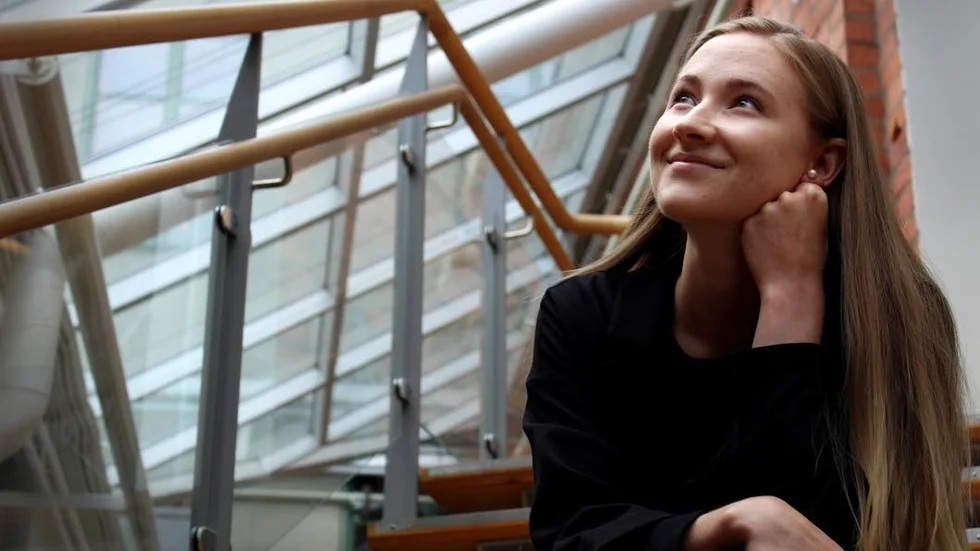 Engagemang. "Man måste inte brinna för miljö eller feminism för att vara samhällsengagerad. 'Fler unga'  är en chans att utforska vad man själv är intresserad av", säger Frida Bergman.