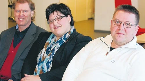 Krafttag för trygga boenden. Sven-Åke Lindberg, vd för Bostadsbolaget, Angelica Katsanidou, ordförande i socialnämnden (S) och Peter Johansson, vice ordförande i socialnämnden (M) vill bygga nya bostäder för äldre.