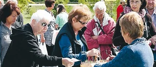 Trädgårdsfestival lockade folk ur husen