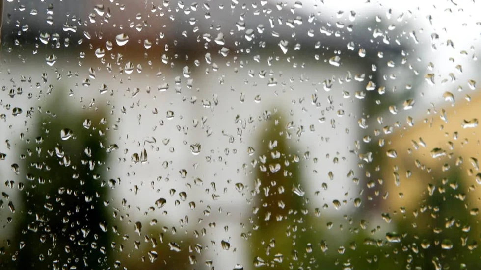 Nästa vecka blir det inget skönt och varmt badväder. Tvärtom blir det kring 15 grader och regn.
