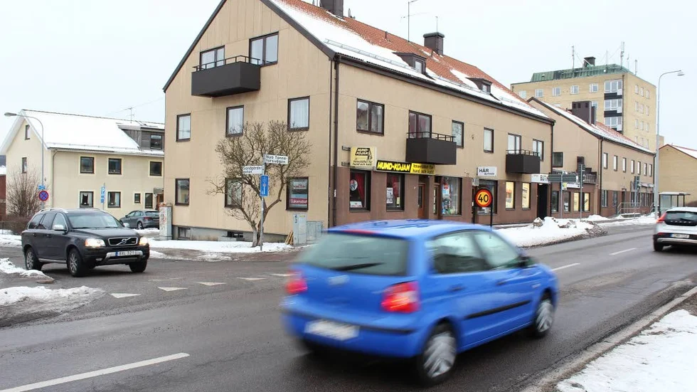 Nya Tanneforsvägen/Sandgårdsgatan. Här vill HSB riva och bygga nytt.