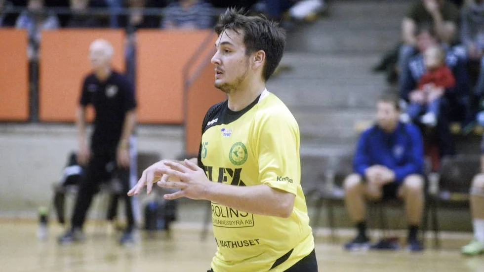 Alen Mizinovic gör comeback i HHF-laget.