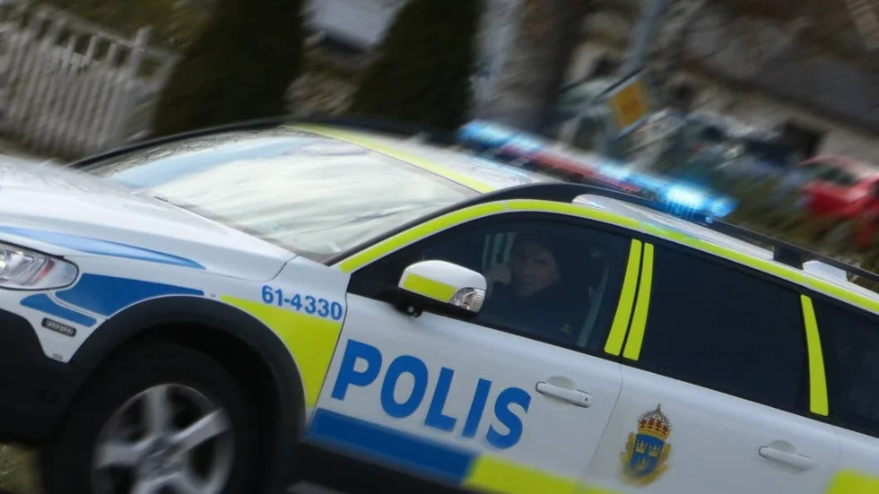 En olovlig körning i timman avslöjades under måndagskvällens arbetspass i Hultsfred.
