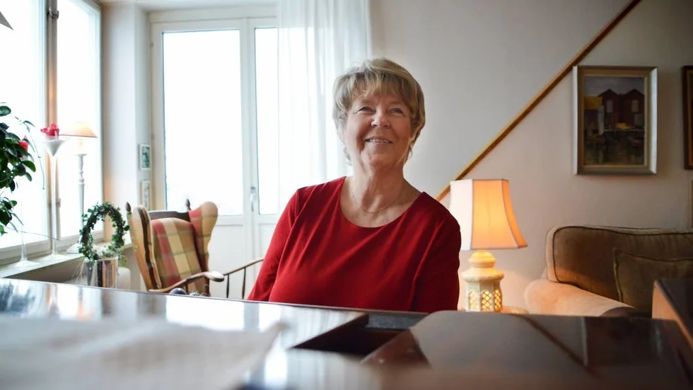 "Det är nyttigt att sjunga, det frigör ganska mycket endorfiner och gör en väldigt glad på något sätt", säger körledaren Gunilla Frödén.