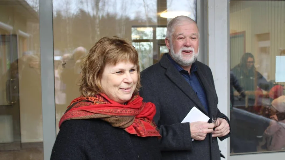 Barn- och utbildningschef Lotta Gremar Engdahl och kommunstyrelsens ordförande Sven-Inge Karlsson (C)