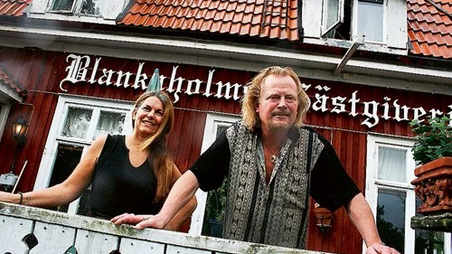Shuly och Gösta Holmer driver Blankaholms gästgiveri.