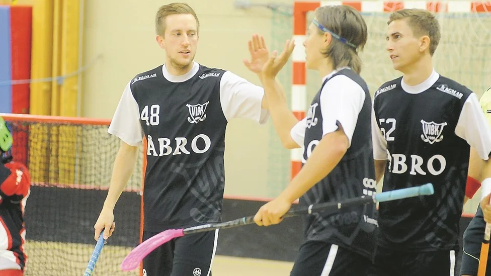Poängbäst i serien. Vimmerbys kedjetrio med Victor Wall, Jonatan Green och Kim Karlsson, har gjort flest poäng av alla i serien: 79. Green är fyra i poängligan, Karlsson sju och Wall är på 18:e plats. Hur många poäng gör de ikväll?
