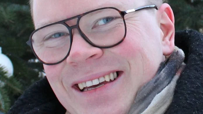 Femma. Jesper kom femma i höstens Idol och det är "inget annat än fantastiskt", tycker han.