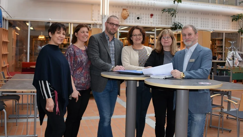 Ghelen Palomino, Beata Åhlin, Jörgen Jonsson, Maud Ekeflod, Elisabeth Larsson och Dan Sagemo. Foto: Anders Sjögren