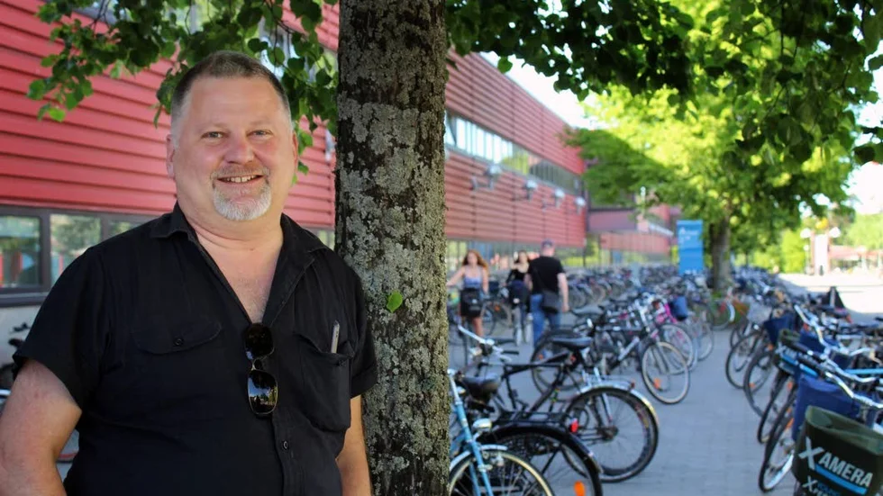 Det här med att alla ska ha varsin cykel är ju egentligen väldigt dumt. Bättre med ett hyrcykelsystem där man lämnar en cykel vid Resecentrum och tar en annan när man kommer fram till Stockholm, tycker Mattias Lindahl.