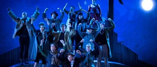 Het och frisk opera tjusar på slottet