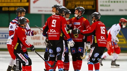 Avgjorde via stark andra halvlek i Målilla
