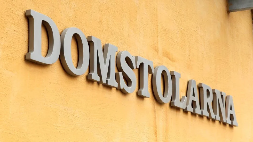 52-åringen och 29-åringen har nu fått sin dom i Linköpings tingsrätt.