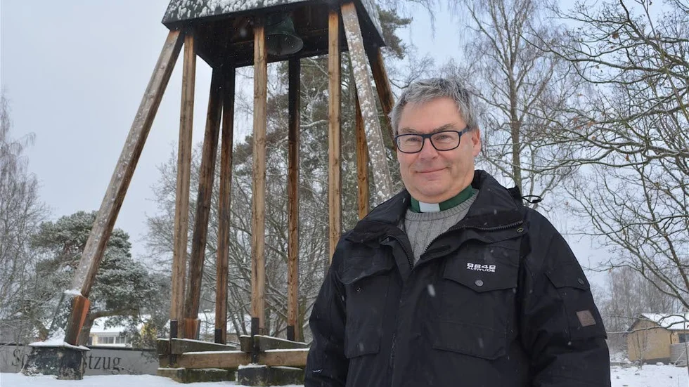 Borensbergsprofil. I många år har Roney Petersson arbetat flitigt i Borensbergs församling, de senaste 27 åren som diakon bland värnpliktiga i Kvarn, bland skolungdomar och äldre, och dessutom har han verkat för ekumeniskt samarbete mellan andra församlingar.