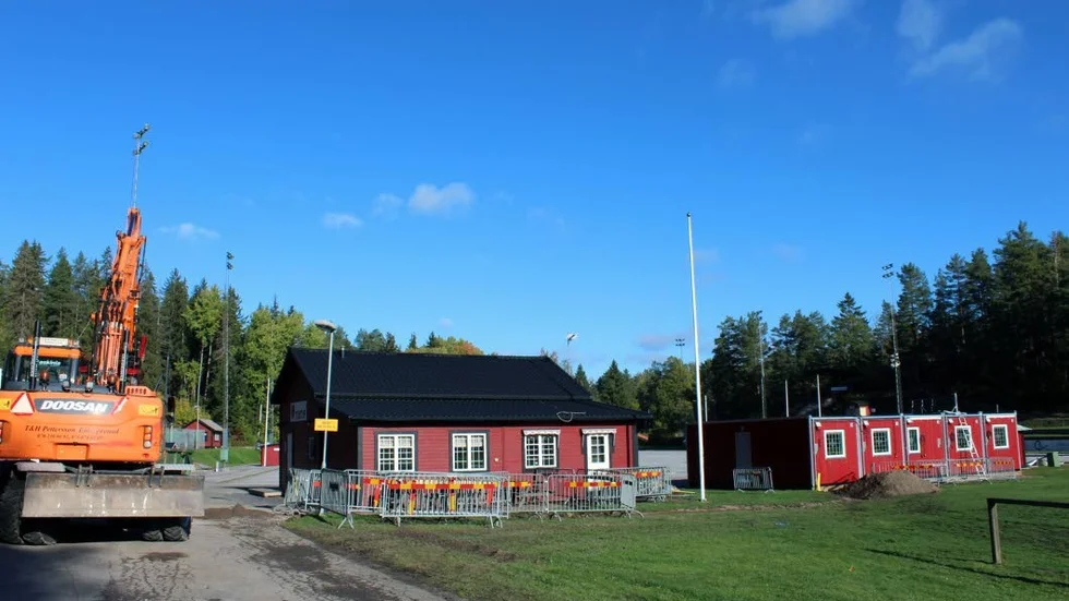 Fler omklädningsrum är nödvändigt för att klara av ungdomsverksamheten.