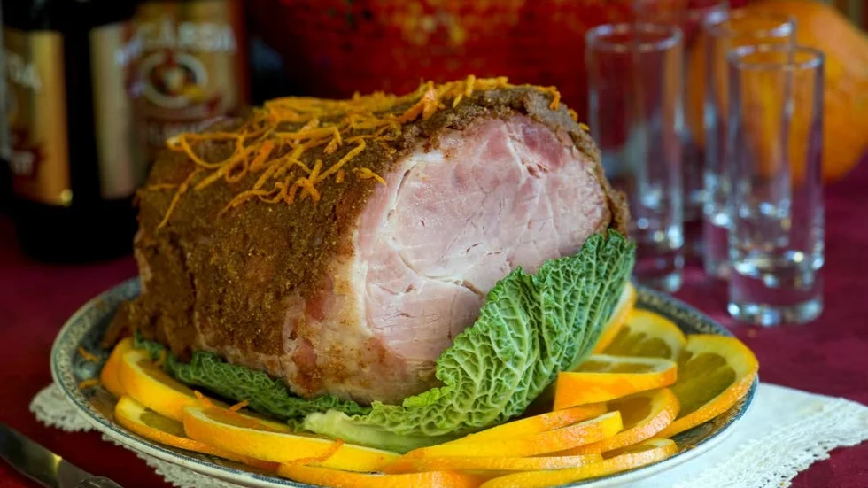 Köp svensk mat och njut julskinkan med gott samvete, skriver debattören.