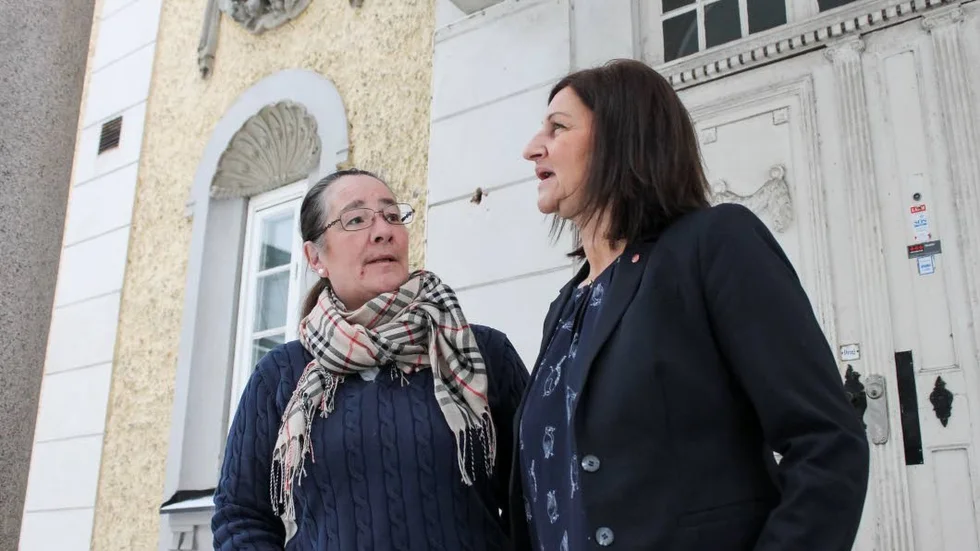 Överens. Caroline Unéus (M) och Camilla Egberth (S).