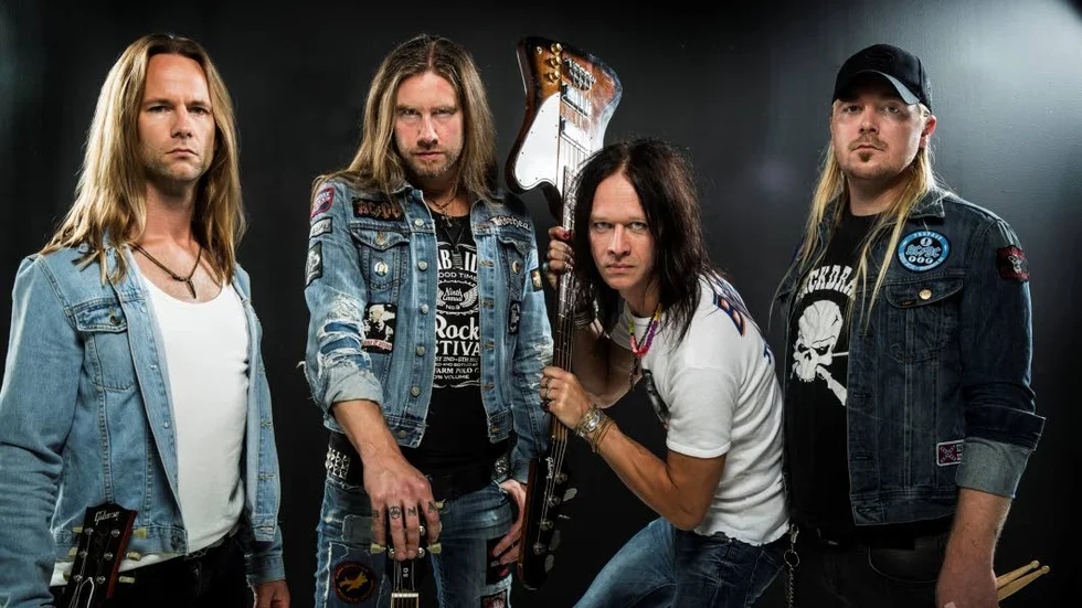 Bonafide besöker Motala och Bomber Bar den 23 mars, detta på releaseturnén för sitt första livealbum.