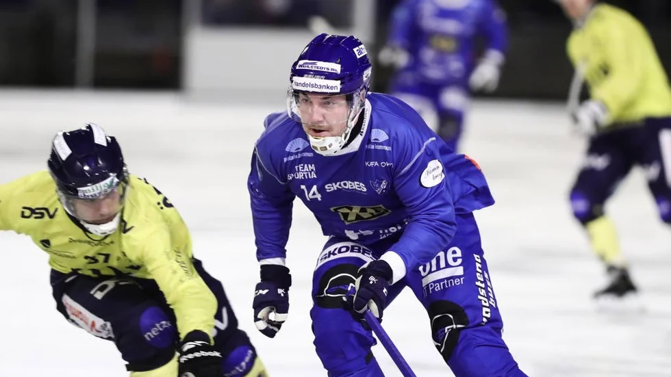 Eric Lisell gjorde IFK:s mål i sin comeback. Men Tellus krigade ner IFK och vann med 3–1.