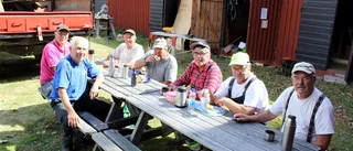 Takarbetet i full gång på kyrkstallarna