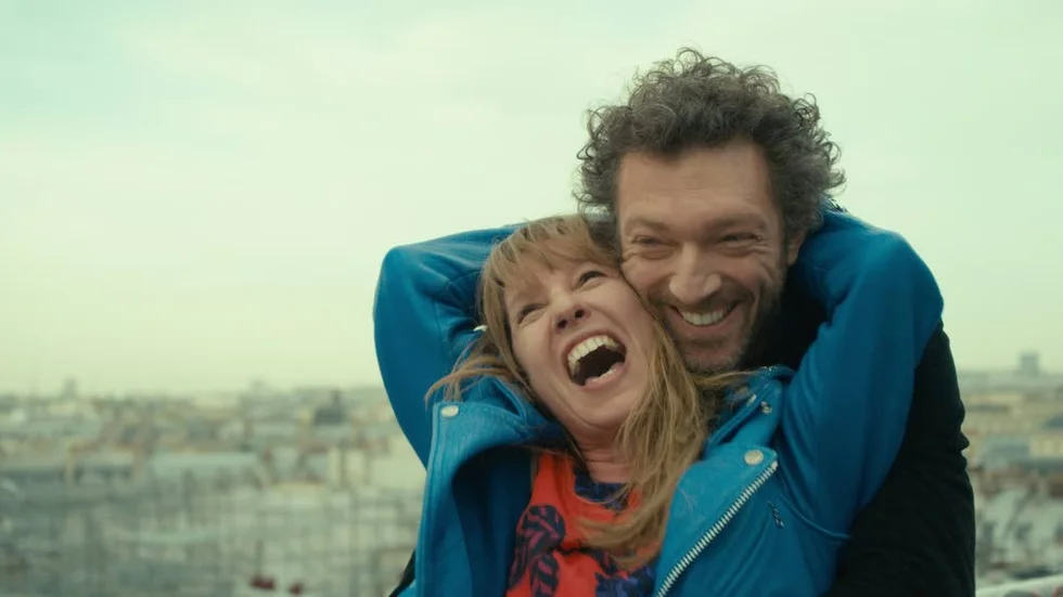 Tony (Emmanuelle Bercot) börjar ifrågasätta sitt turbulenta och intensiva förhållande med Georgio (Vincent Cassel) efter att ha varit med om en olycka.