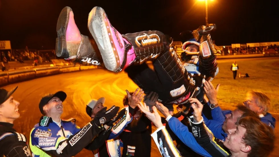 MOTALA 20180906
Semifinal i allsvenskan i Speedway mellan Piraterna-Vargarna. Piraterna vann och är vidare till final.
Foto Jeppe Gustafsson