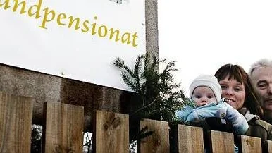 Carina Hällgren och Lars Gregersen startade Alunda Hundpensionat