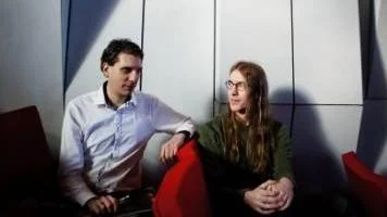 Tonsättarna Henrik Denerin och Kristofer Morhed är med i tävlingen.