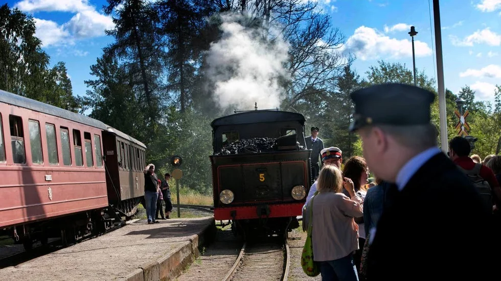 Marielund är ändstation för ångtåget Lännakatten.