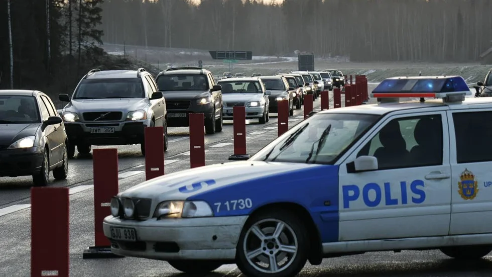 Invigningsdagen. Så här såg det ut mellan Uppsala och Björklinge när trafiken släpptes på.