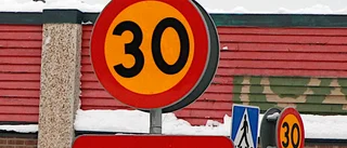 Läsarnas reaktioner på artikeln om 30-skyltarna: "Det blir ju en trafikfara att köra fortare än så"