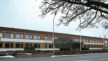 "Det känns bedrövligt, och styrelsen har  givetvis inte fattat rivningsbeslutet med glädje", säger Johan Blomberg, förvaltare som skött den stora kontorsbyggnaden i Gullringen sedan Gullringshus lades i malpåse för drygt 20 år sedan.