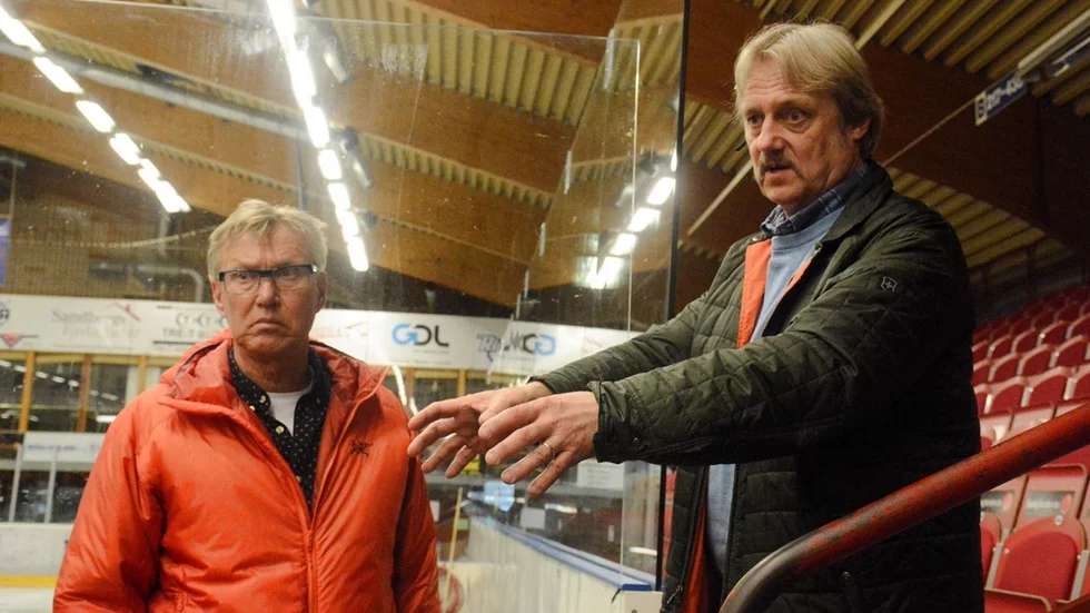 "Det här måste ni fixa". Ligachefen i Allsvenskan, Sonny Lundwall, var för några veckor sedan på plats i Plivit Trade-hallen och talade om för VIK-ordföranden Lars Jörbrink vad som behöver åtgärdas inför VIK:s entré i HockeyAllsvenskan.