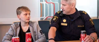 Polisen hyllade Alvar efter insatsen