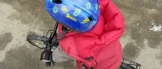 Förskolebarn för små för att cykla