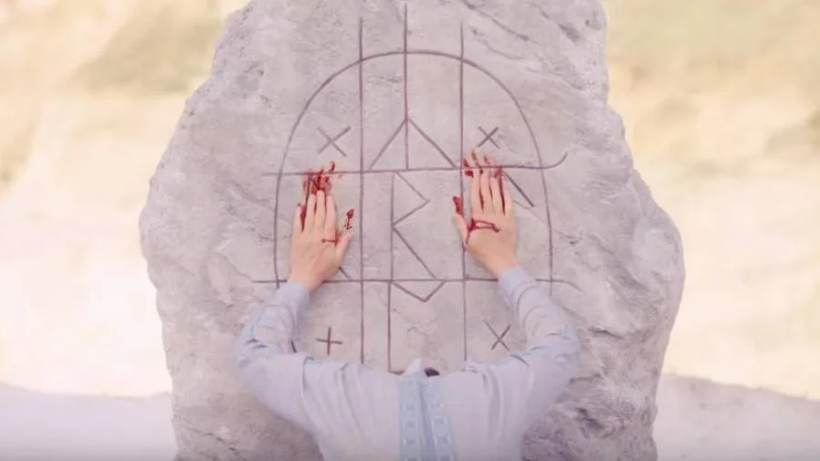 Riter och annat mystiskt i nya rysaren "Midsommar".