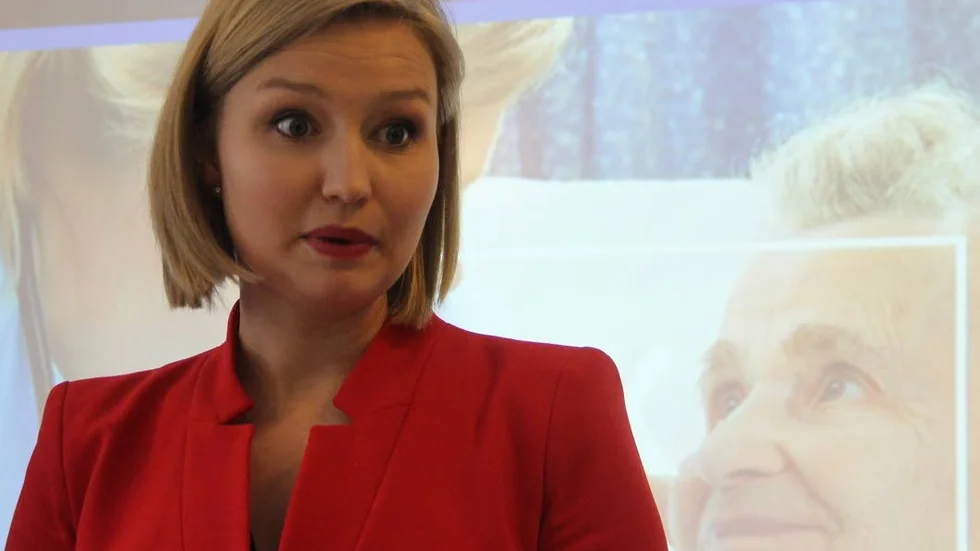 Kristdemokraternas partiledare Ebba Busch Thor ska på onsdagen inviga Maskinentreprenörernas nya utbildningscentrum i Bålsta. Bilden togs när hon besökte Lasarettet i Enköping förra året.