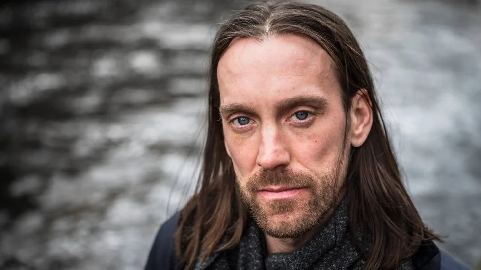 ”Emil” är Johan Heltnes andra roman. Hans debutbok ”Det finns ingenting att vara rädd för” (2014) sattes förra året upp som teater och kommer även att filmatiseras.