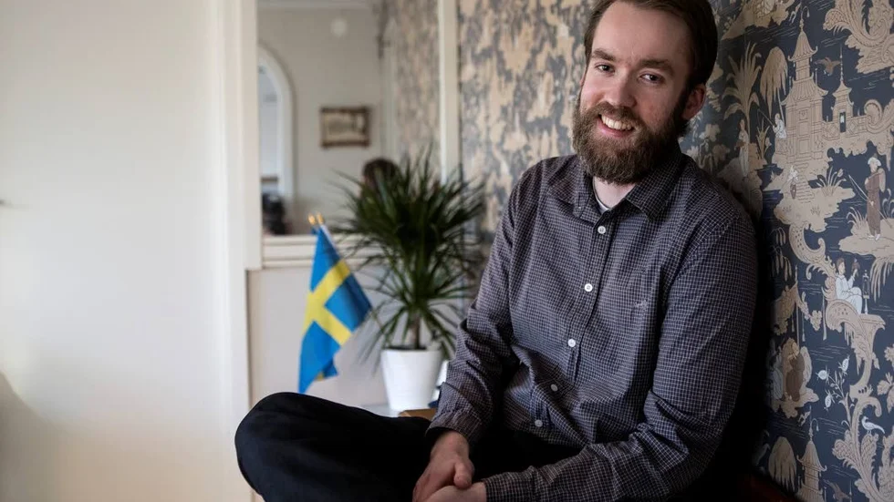 Studieplan. Sven Englund bestämde sig redan på gymnasiet att han parallellt med sina studier i kemiteknik, skulle lära sig ett nytt språk. Han lärde sig kinesiska och lärde känna ett land och ett folk.
