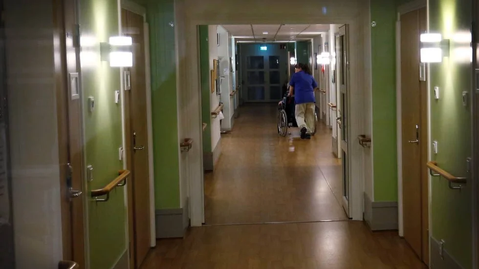 Utmaning. Få sökande, falnade intresse och outbildad personal är alla olika aspekter av undersköterskebristen. Men i Enköping och Håbo arbetar man aktivt för att vända trenden.
