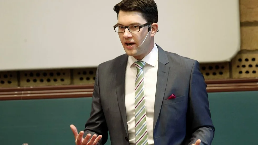 Jimmie Åkesson (SD) deltog i en debatt med Erik Ullenhag (FP) i Ekonomikum i Uppsala 2012.