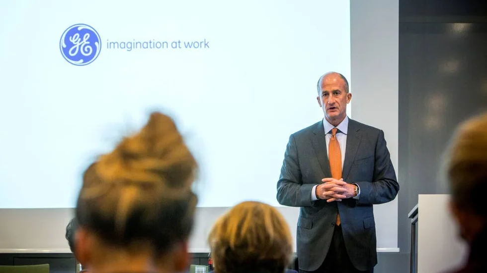 GE Healthcares vice ordförande John Rice reste hela vägen från Hong Kong till Boländerna för att annonsera investeringen.