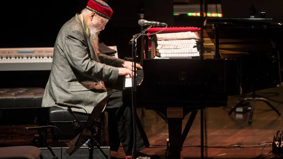 Legendar. Kompositören Terry Riley avslutade årets upplaga av Uppsala Internationella Gitarrfestival.