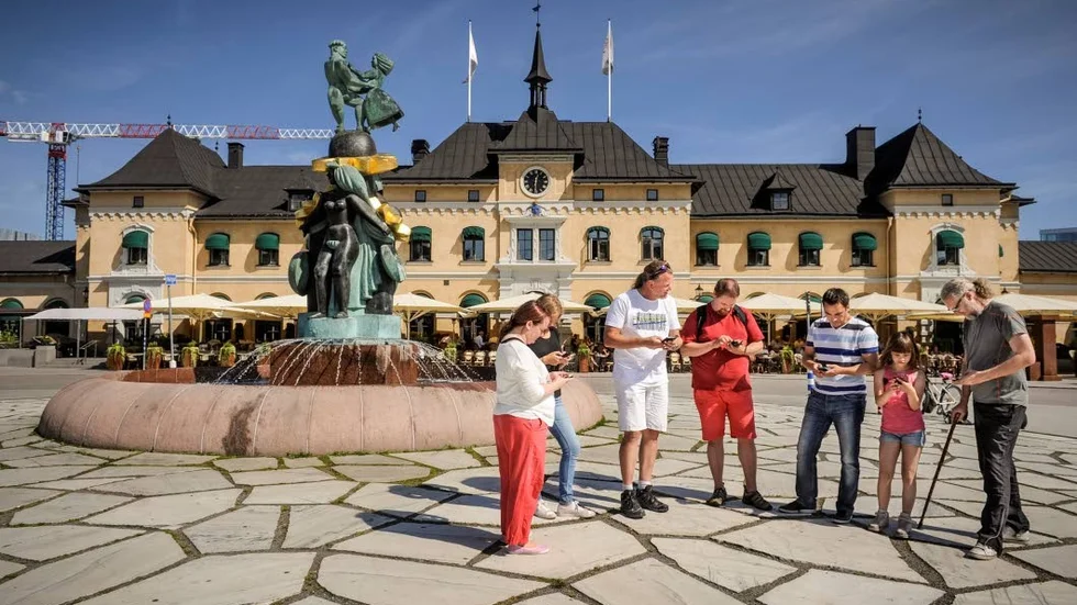 Tillsammans. De tar över Näckens polska. Veronica Carlsson, Kajsa Johnsen, Gide Johnsson, Lars-Åke Nordén, Erik Andersson, Elise Andersson och Olof Ekström.