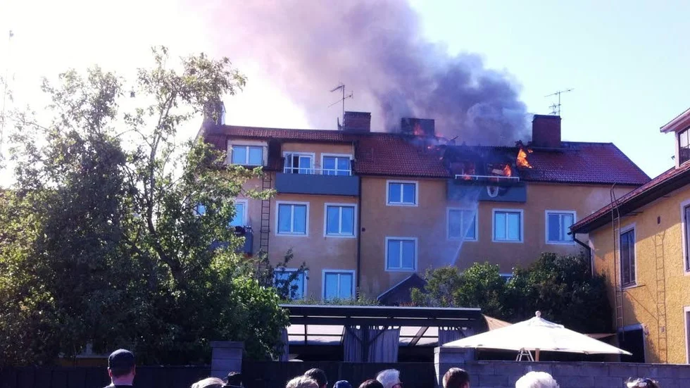 Stegbilen drjöde en och en halv timme vid branden på Rådhusgatan.