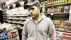 Mustafa Malla äger kiosken Smått & Gott.