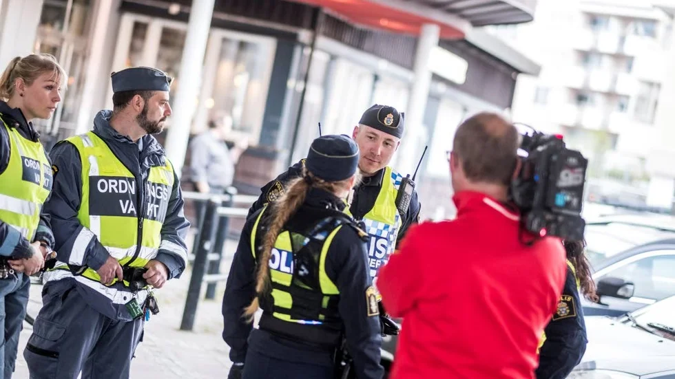 Polispatruller i Piteå, Luleå, Gällivare, Kiruna, Umeå, Sundsvall och Östersund har filmats under de senaste månaderna.