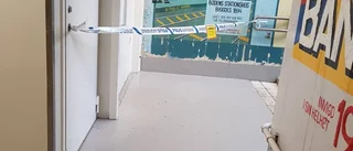 Polisavspärrningar vid järnvägsstation